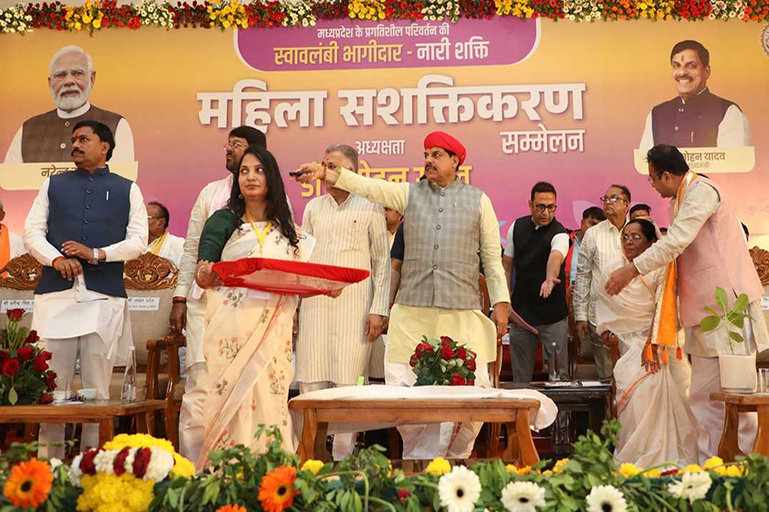 CM-mohan-yadav-in-hata-damoh-in-mahila-sashaktikaran-1