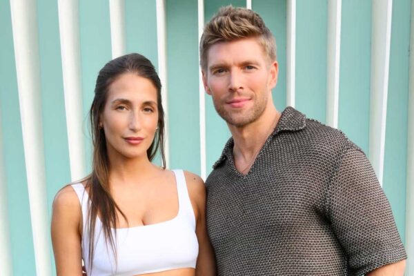 Amanda Batula और West Wilson का रिश्ता