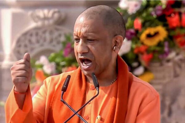 योगी सरकार आयुष्मान योजना कार्रवाई