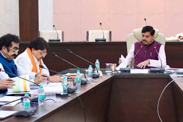 मध्य प्रदेश सरकार सरकारी नौकरी में दो बच्चों की शर्त हटाने पर विचार कर रही है, मुख्यमंत्री मोहन यादव का बड़ा फैसला